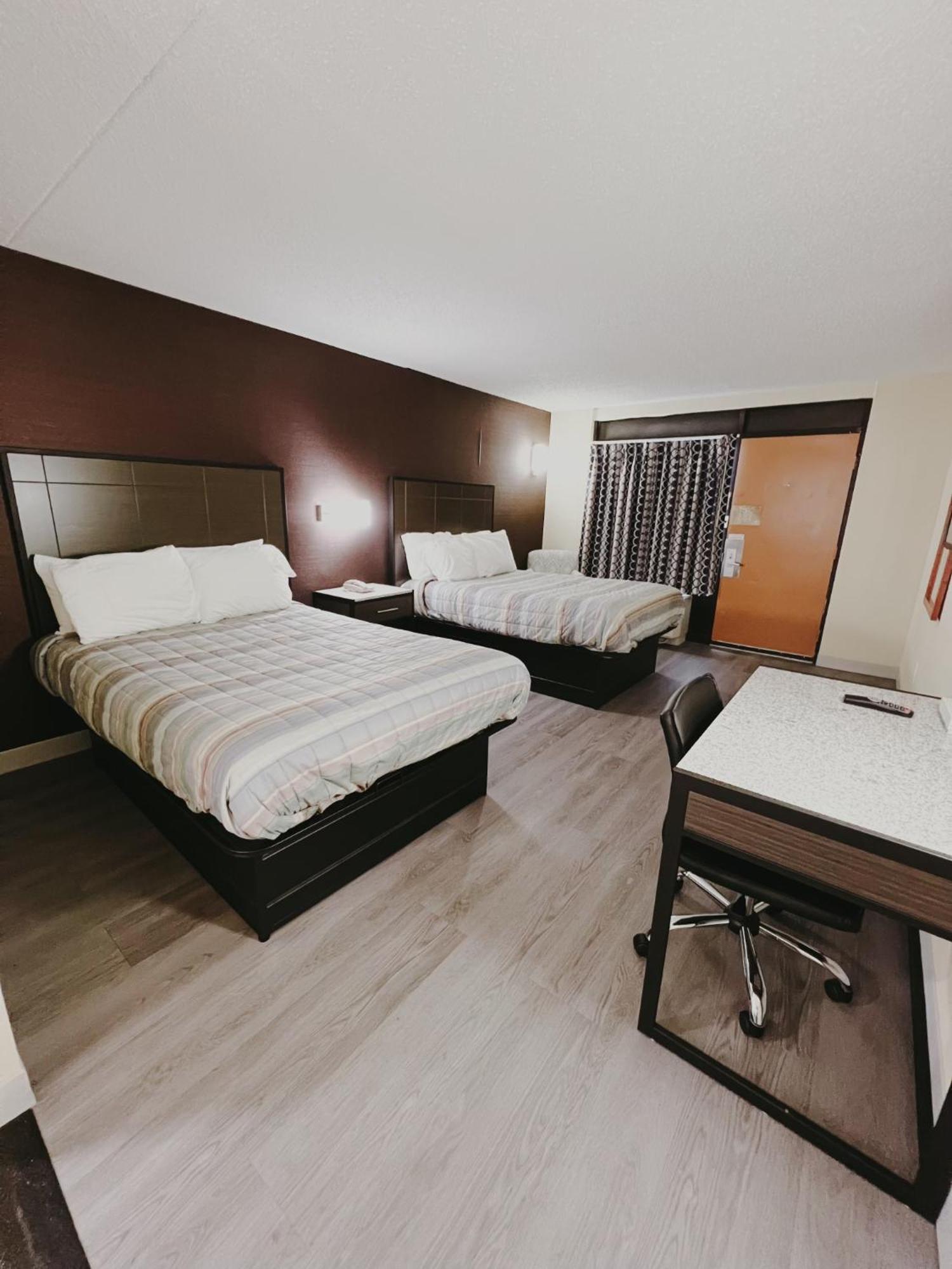 Econo Lodge Airport New Castle Exterior foto