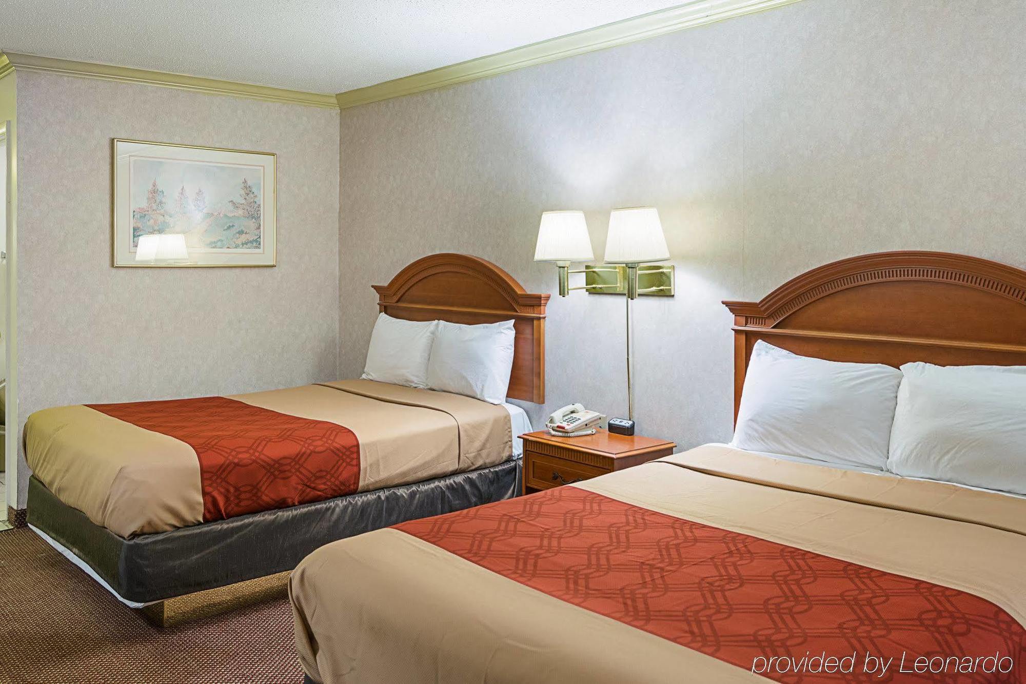 Econo Lodge Airport New Castle Exterior foto